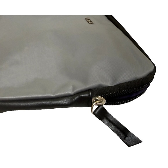 TUMI for Delta Small Gray Zip Pouch Travel Case Toiletry Storage Bag - Picture 8 of 10